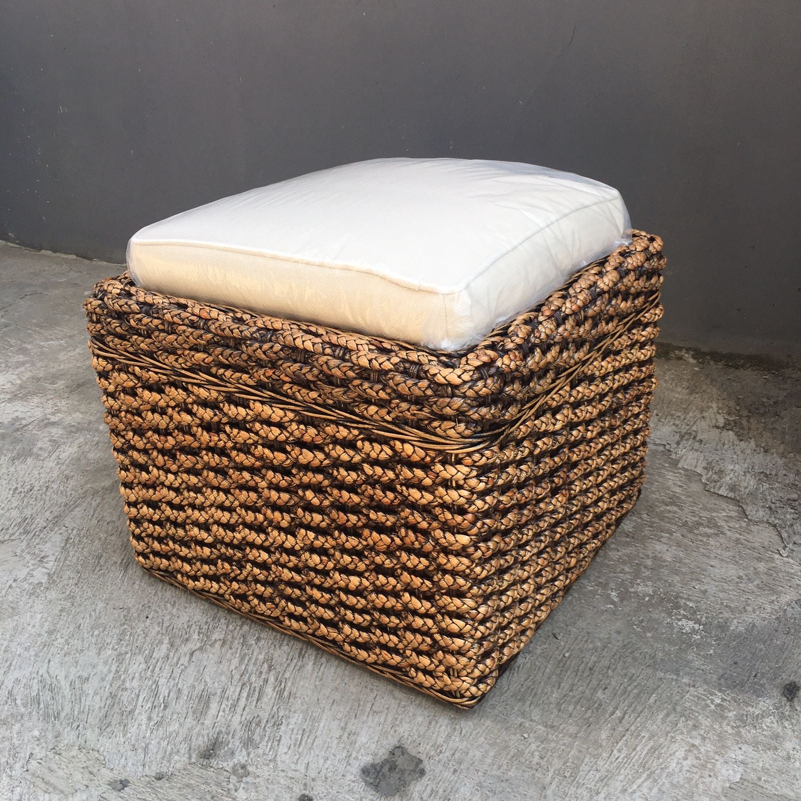 Mesa de Centro Kuta Rattan Natural y Bannana 4 puf