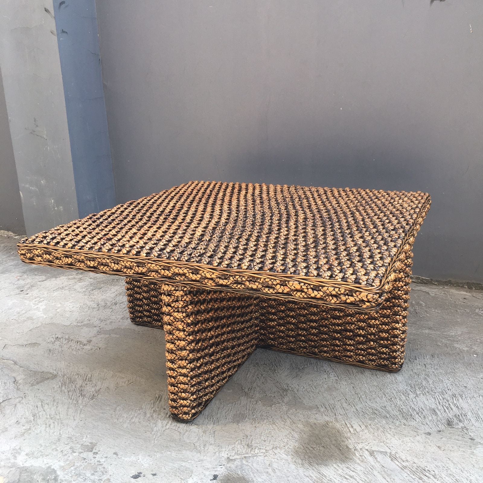 Mesa de Centro Kuta Rattan Natural y Bannana 4 puf