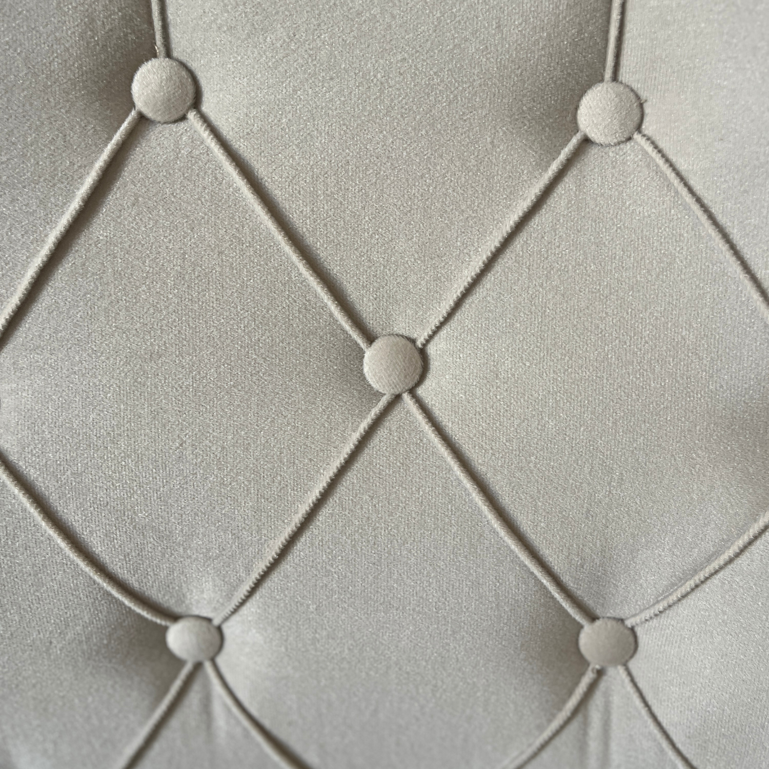 png_1500x1500_67787765