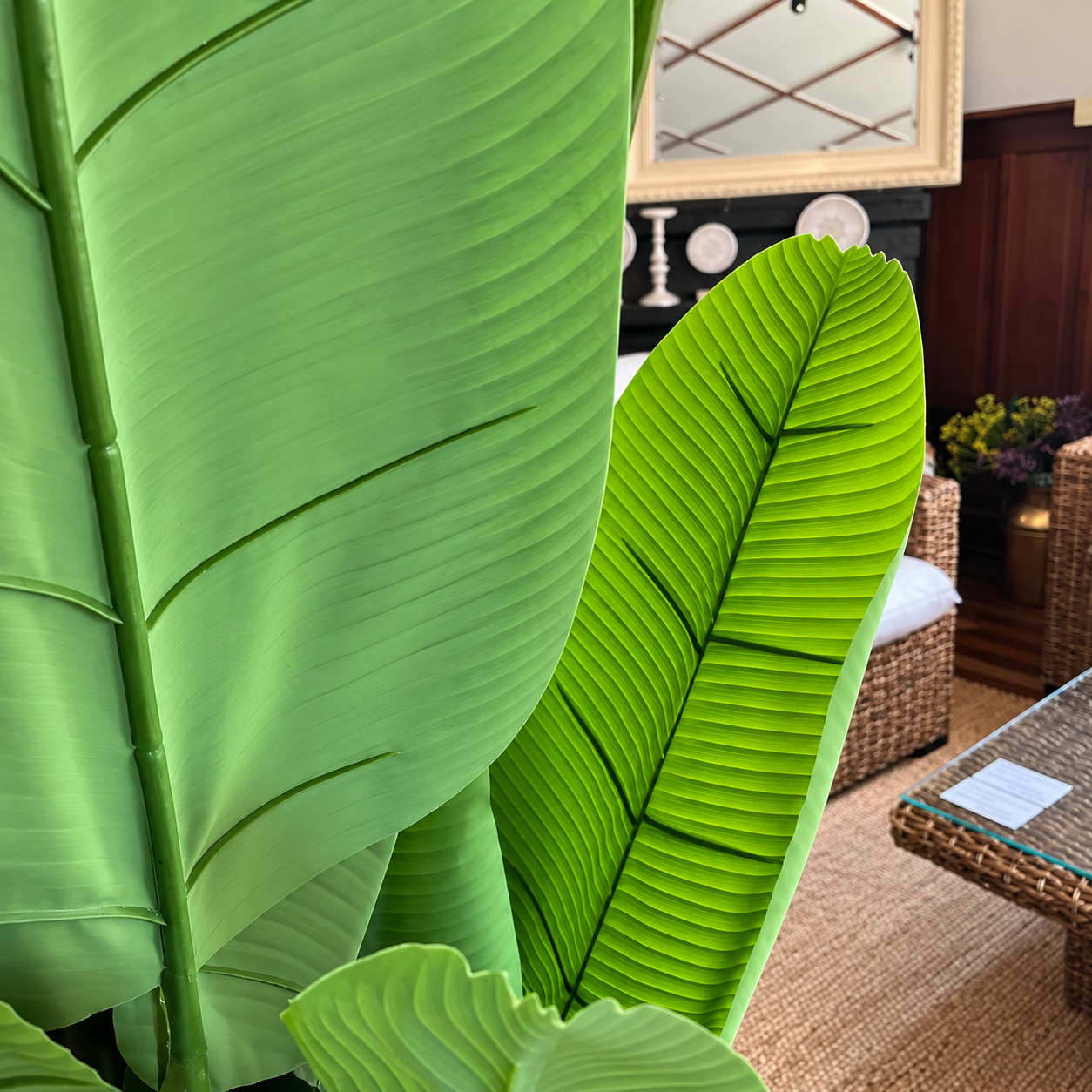 Planta artificial banano con macetero