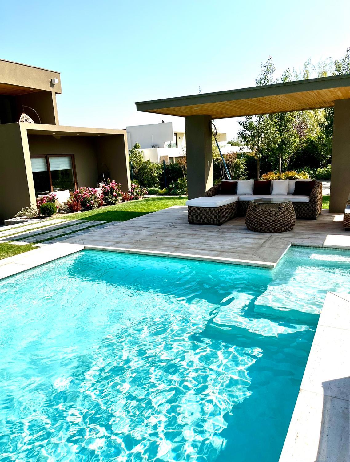 jpg_1500x1500_60609082