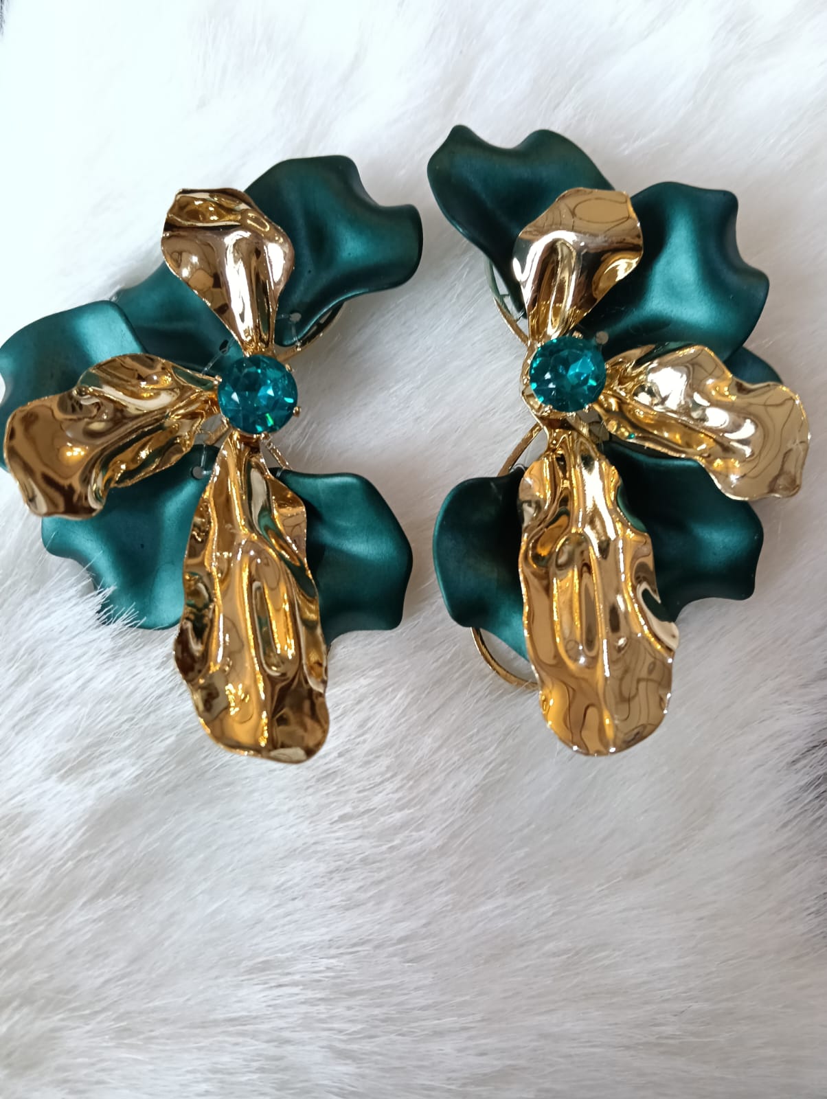 Aros flor verde esmeralda